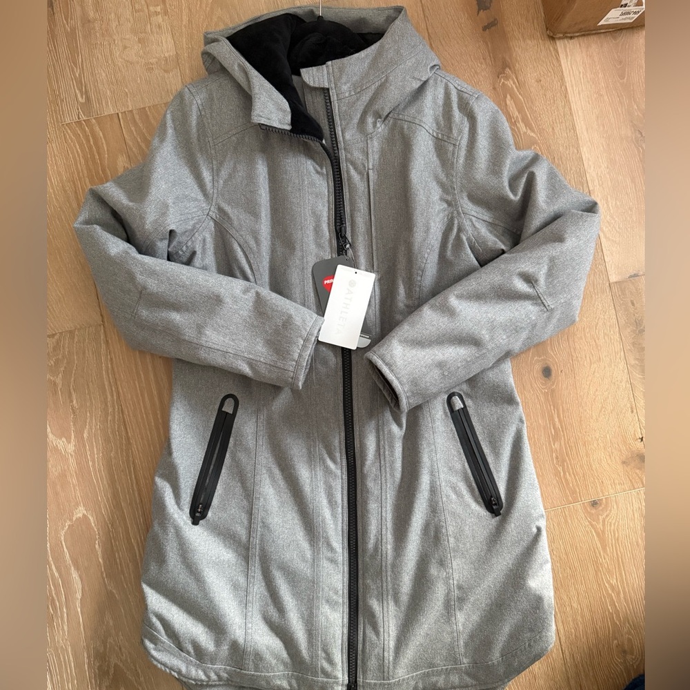 NWT Athleta Cascades Parka, Grey, size Medium